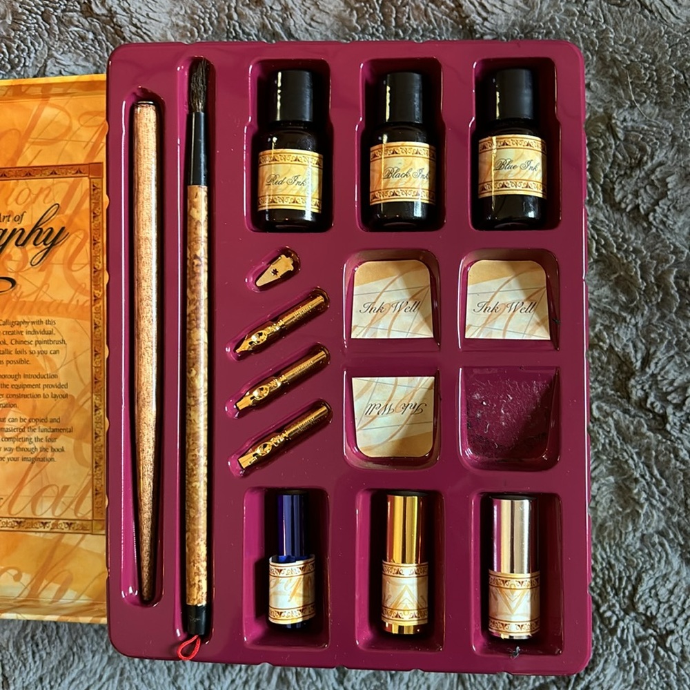 Calligraphy set. - Picture 3 of 3